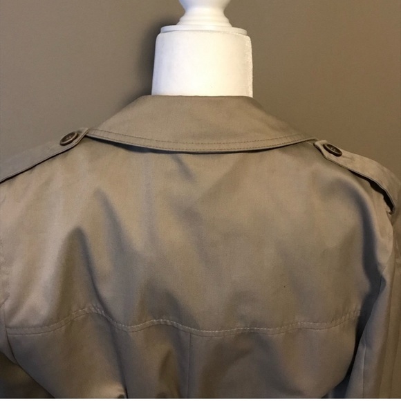 Pierre Cardin trench coat! Plaid interior. - Picture 7 of 14